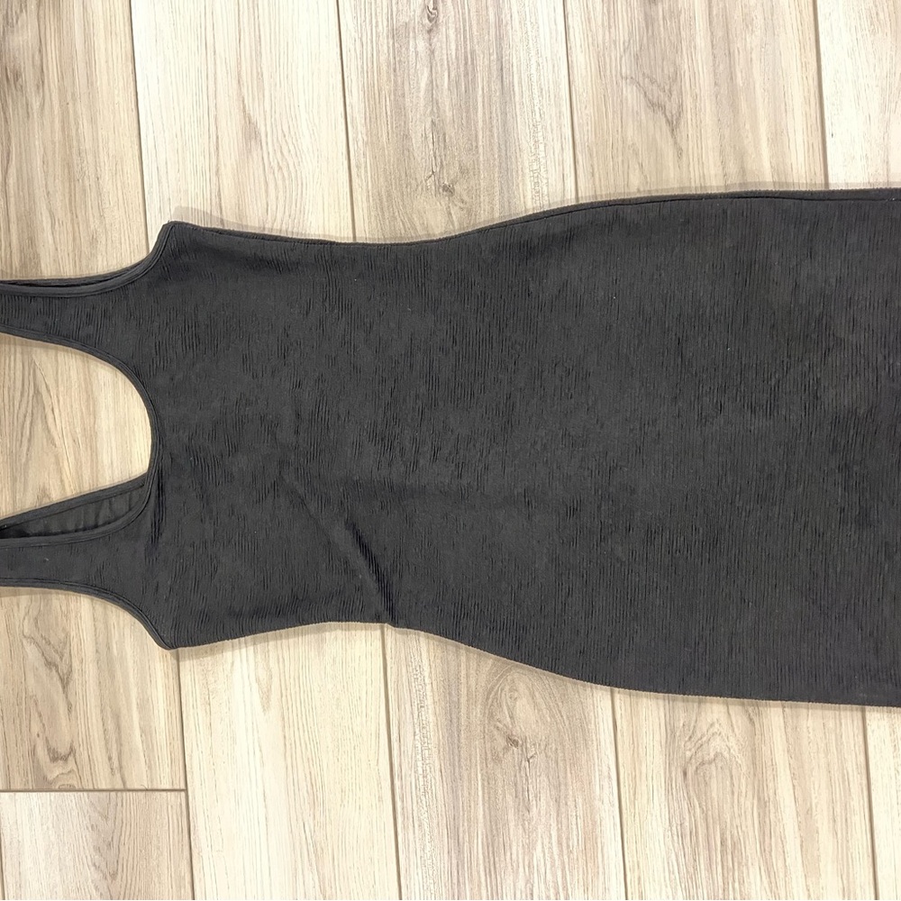 Black Sleeveless Bodycon Dress